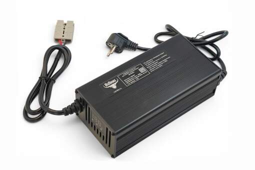 Зарядное устройство Rutrike для LiFePo4 аккумуляторов 48V50A/H (58,4V15A) Зарядное устройство Rutrike для LiFePo4 аккумуляторов 48V50A/H (58,4V15A)